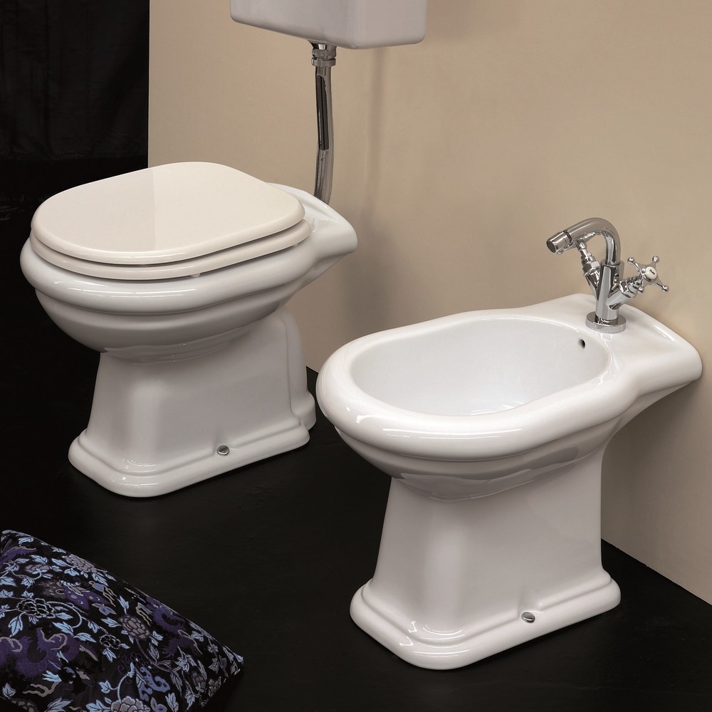 Turca bagno: ... ponte con letto a castello e turca che dispone ...